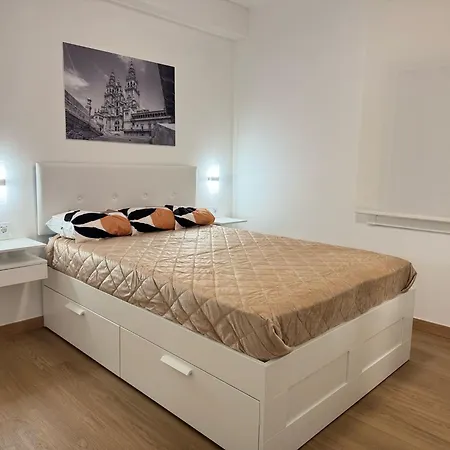 Bacelar - A Pie De Playa En Cangas * Aldán