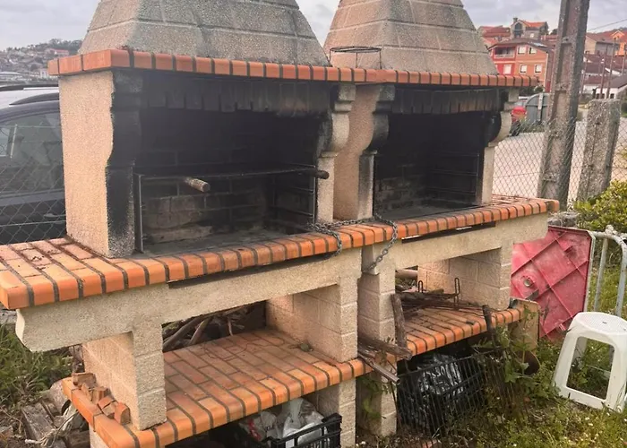 Bacelar - A Pie De Playa En Cangas * Aldán